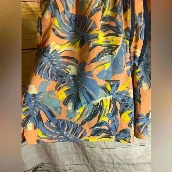 Salt life Hawaiian print swim trunks - Picture 2 of 7